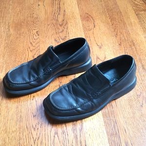EUC Black Dress Shoes Size 8.5 Men's Loafers